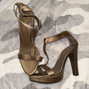🍄 Ralph Lauren RLL Tan/Brown Bedazzled Heels